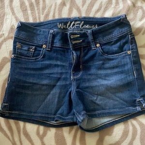 ⭐️ 3 for $10 Dark wash jean shorts